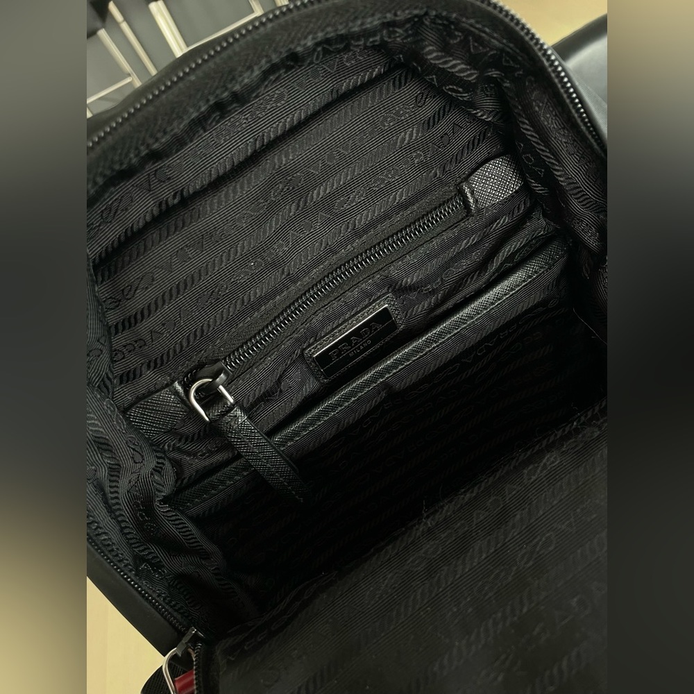 PRADA one shoulder backpack - Picture 3 of 10